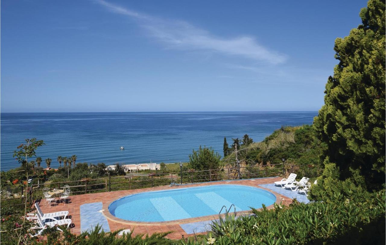 Villa Alessandra อัลตาวิลลา มิลิเชีย ภายนอก รูปภาพ